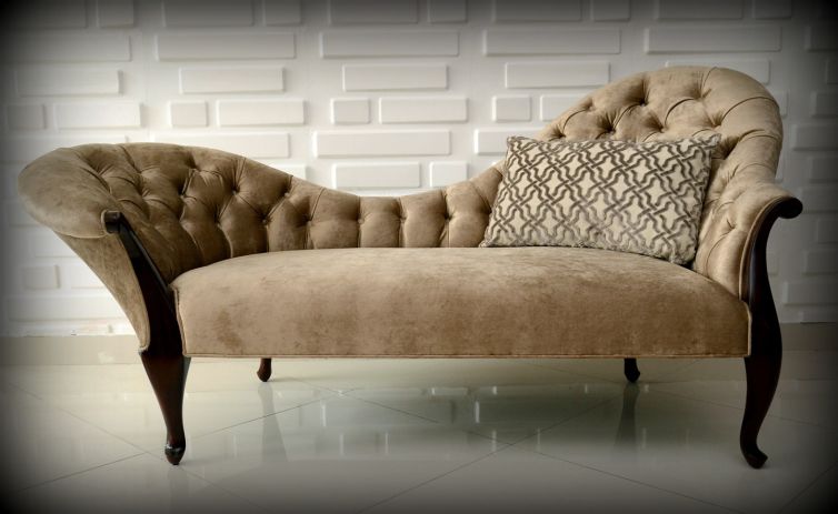 Chaise-Lounge-Sofa